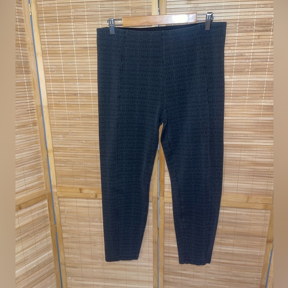 Liverpool Jeans dark gray black patterned pants pull on skinny slacks womans 14